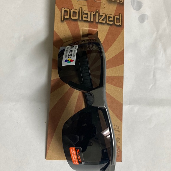Polarized sunglasses - Picture 1 of 5